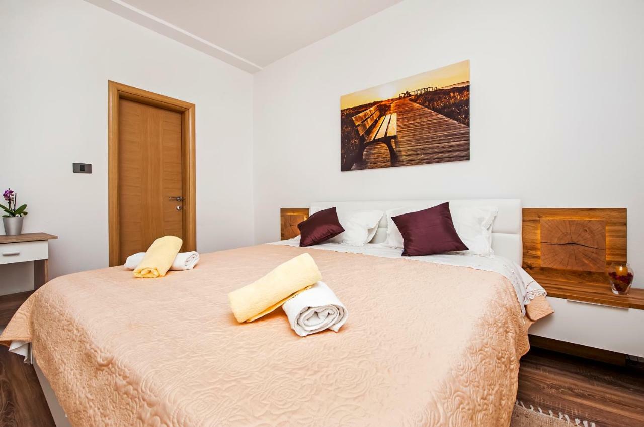Rooms Mariana Rovinj Exterior foto